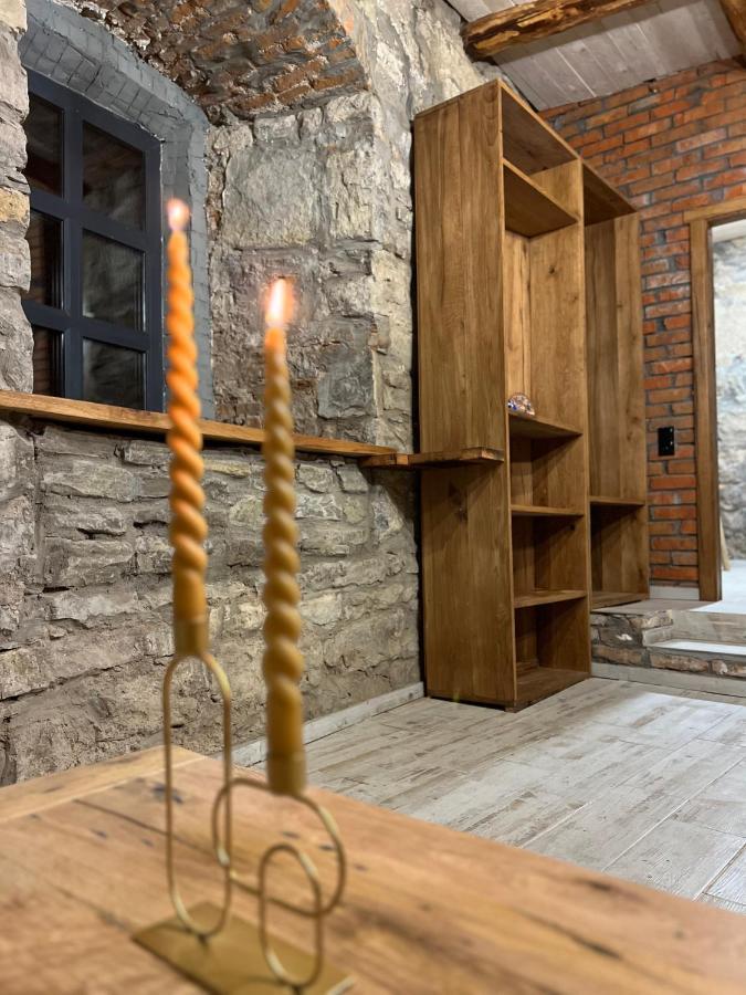 Luxury Live Apartment Kamianets-Podilskyi Ngoại thất bức ảnh