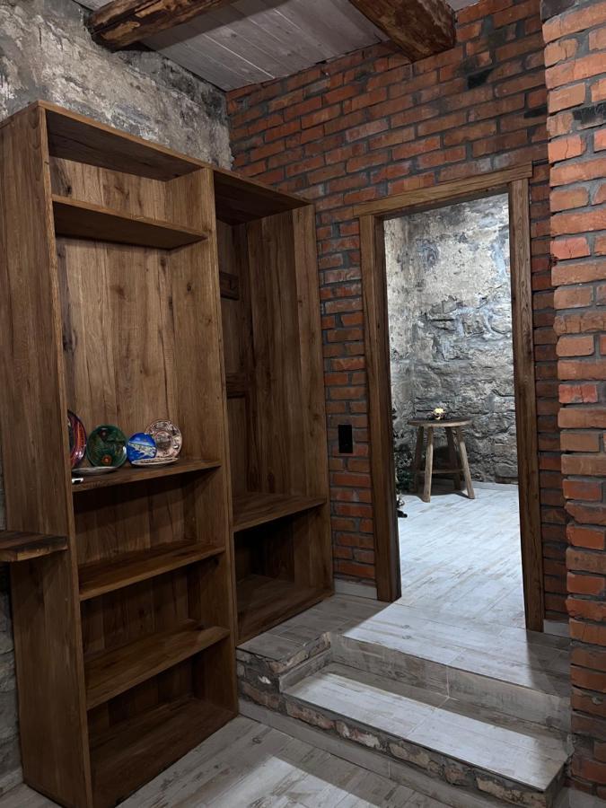 Luxury Live Apartment Kamianets-Podilskyi Ngoại thất bức ảnh